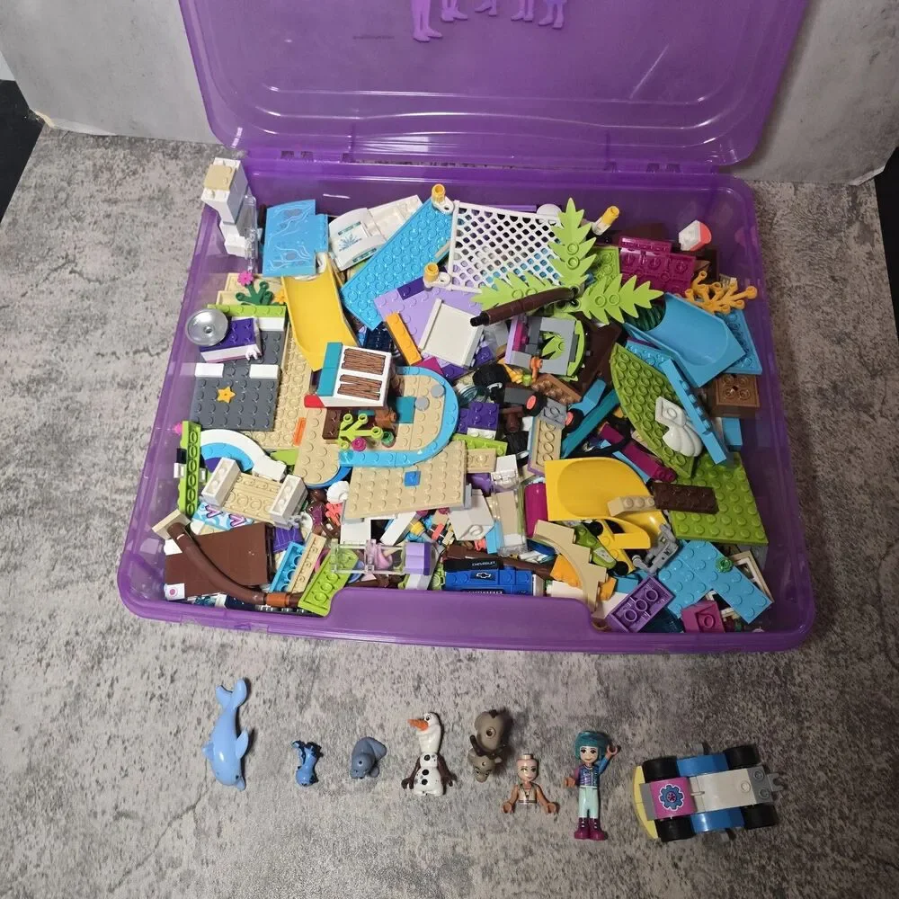 LEGO BULK LOT Friends Theme Minifigures Bricks Specialty Pieces in Purple Case